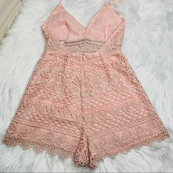 SEE NEW LISTING! LUSH Blush Pink Crochet Lace Sleeveless Romper - Picture 7 of 8
